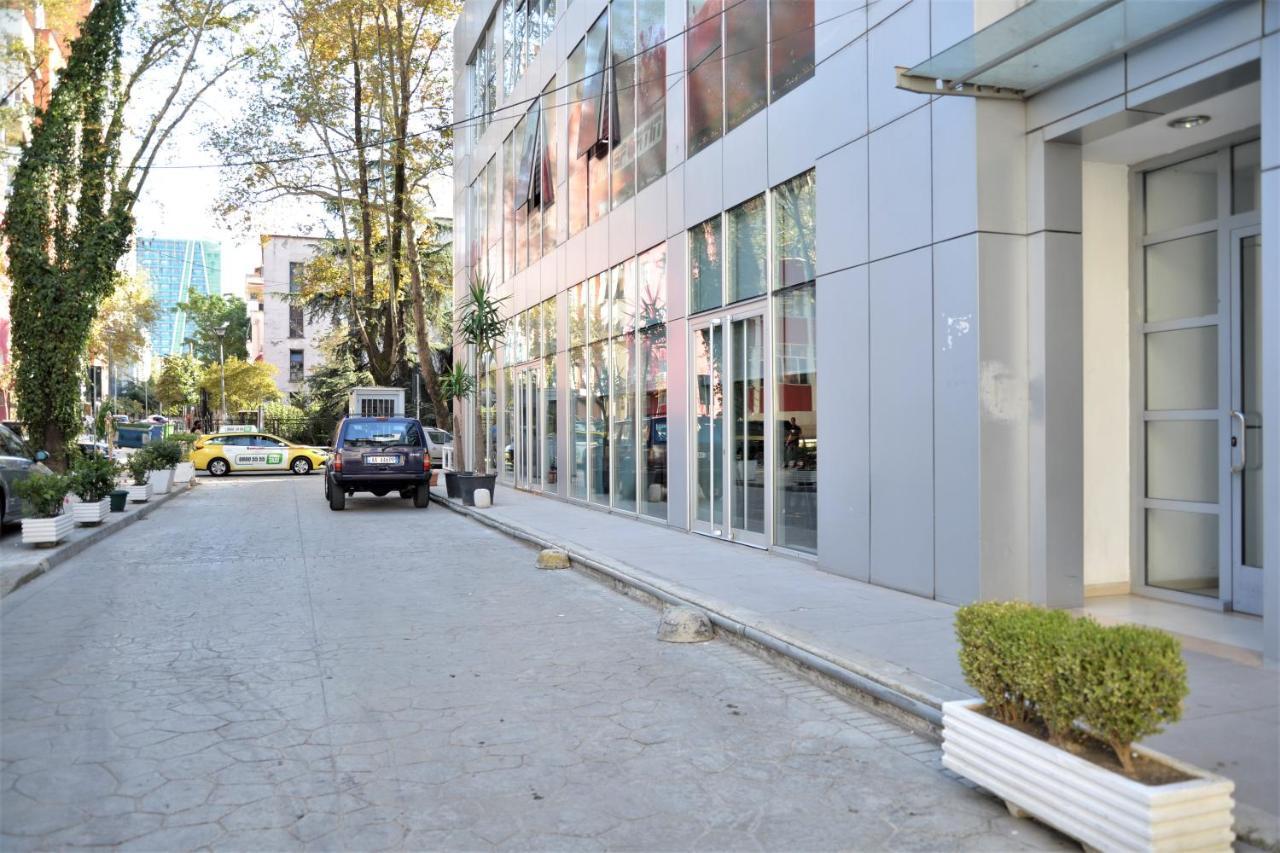 Haris Apartments Tirana Extérieur photo